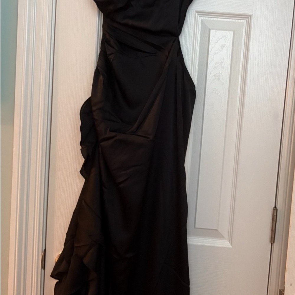 Elegant Black Evening Gown